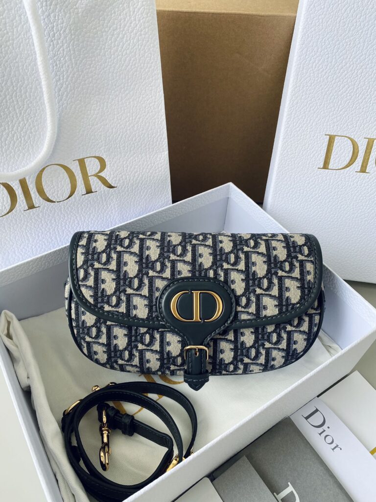 Dior-𝗘𝗮𝘀𝘁-𝗪𝗲𝘀𝘁 𝗕𝗼𝗯𝗯𝘆-Classic Navy Blue