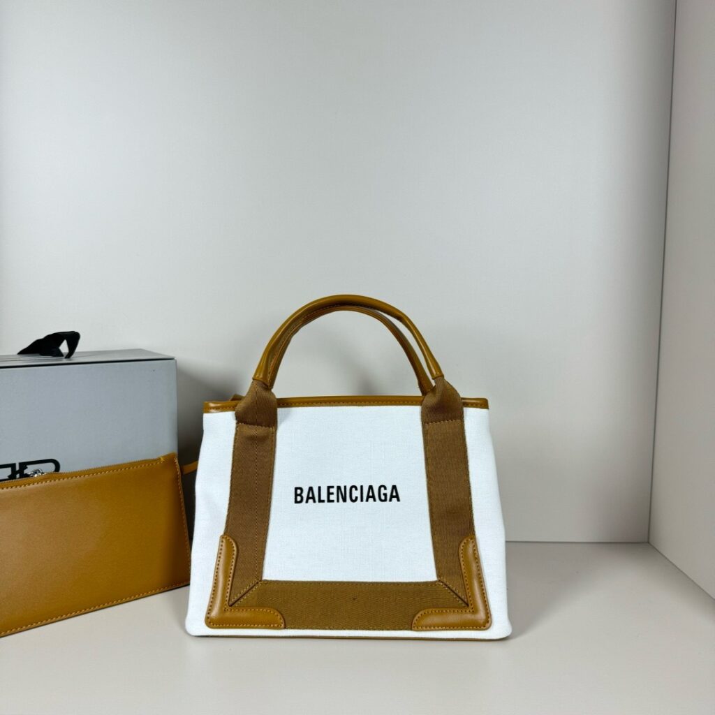 Balenciaga-Handbag with strap-Embroidery