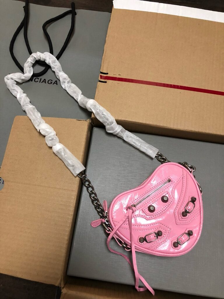 Balenciaga- Le Cagole Heart