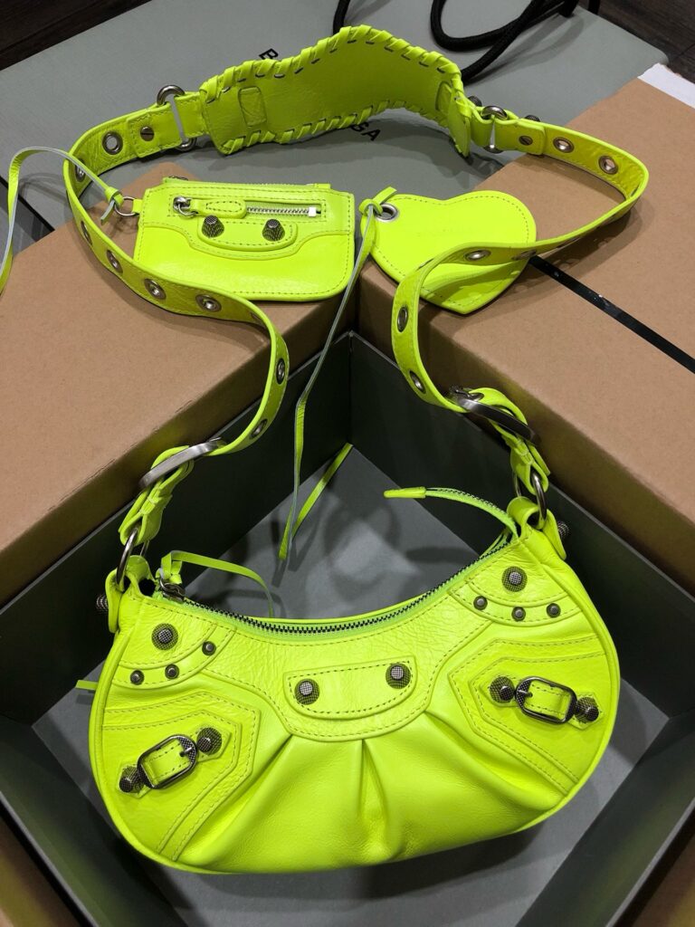 Balenciaga- Le Cagole-Shoulder Bag