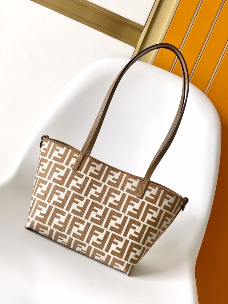 Fendi- Roll-Small-Brown