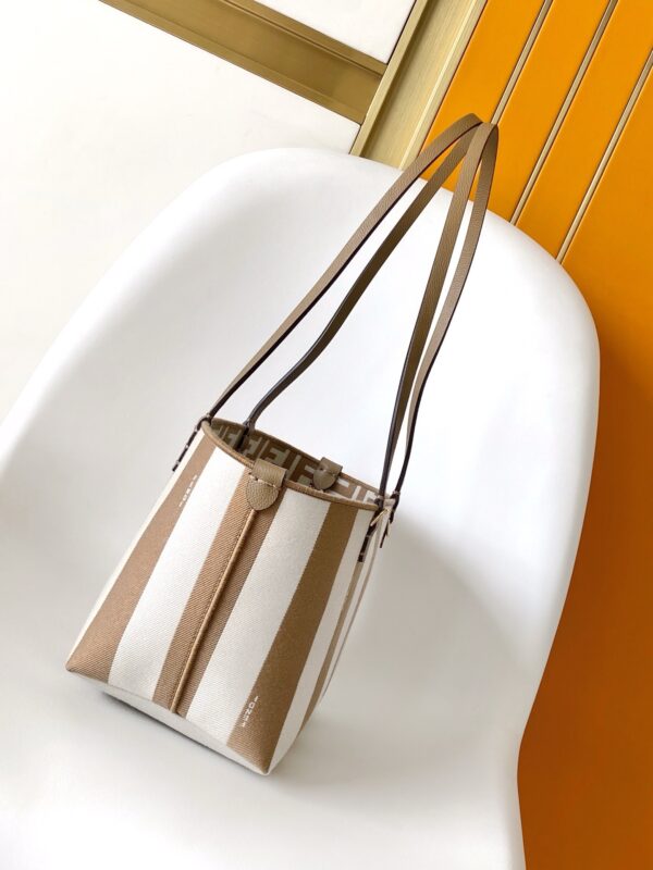 Fendi- Roll-Small-Brown - Image 3