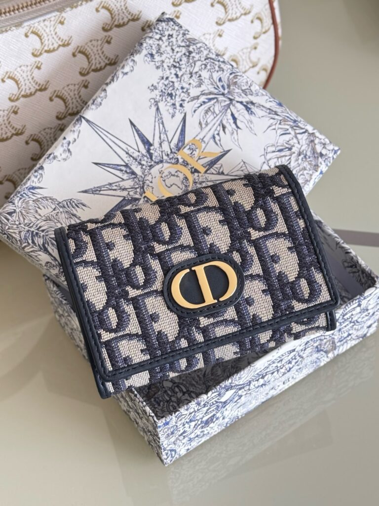 Dior-Wallet-Cardholder-Navy Blue-30Montaigne Glycine