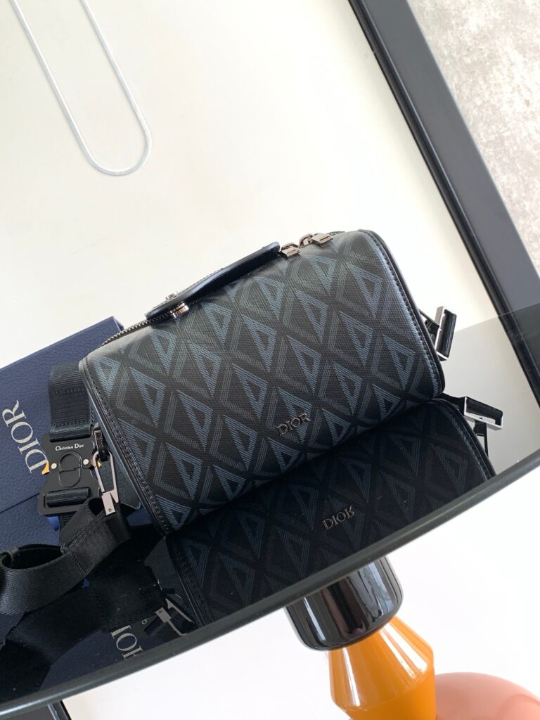 Dior-Lingot 22-Mens-Black CD Diamond