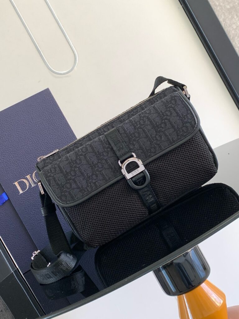 Dior-Message Bag-Large-Men's-Embroidery Black