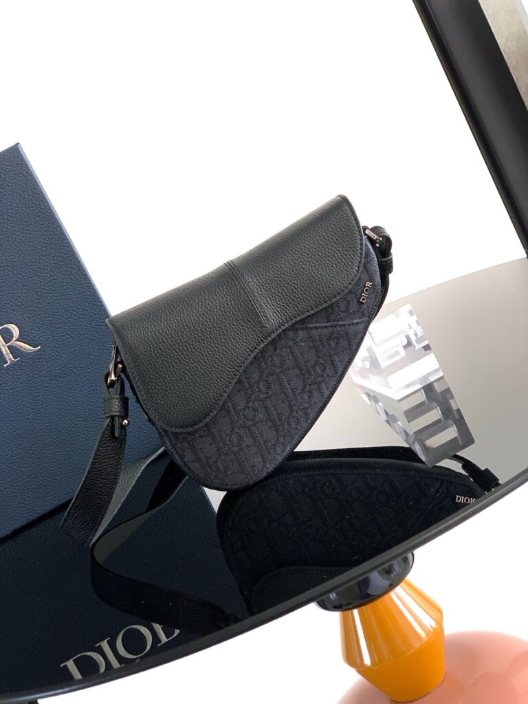 Dior Icos-Saddle Bag-Men's-Black-Embroidery
