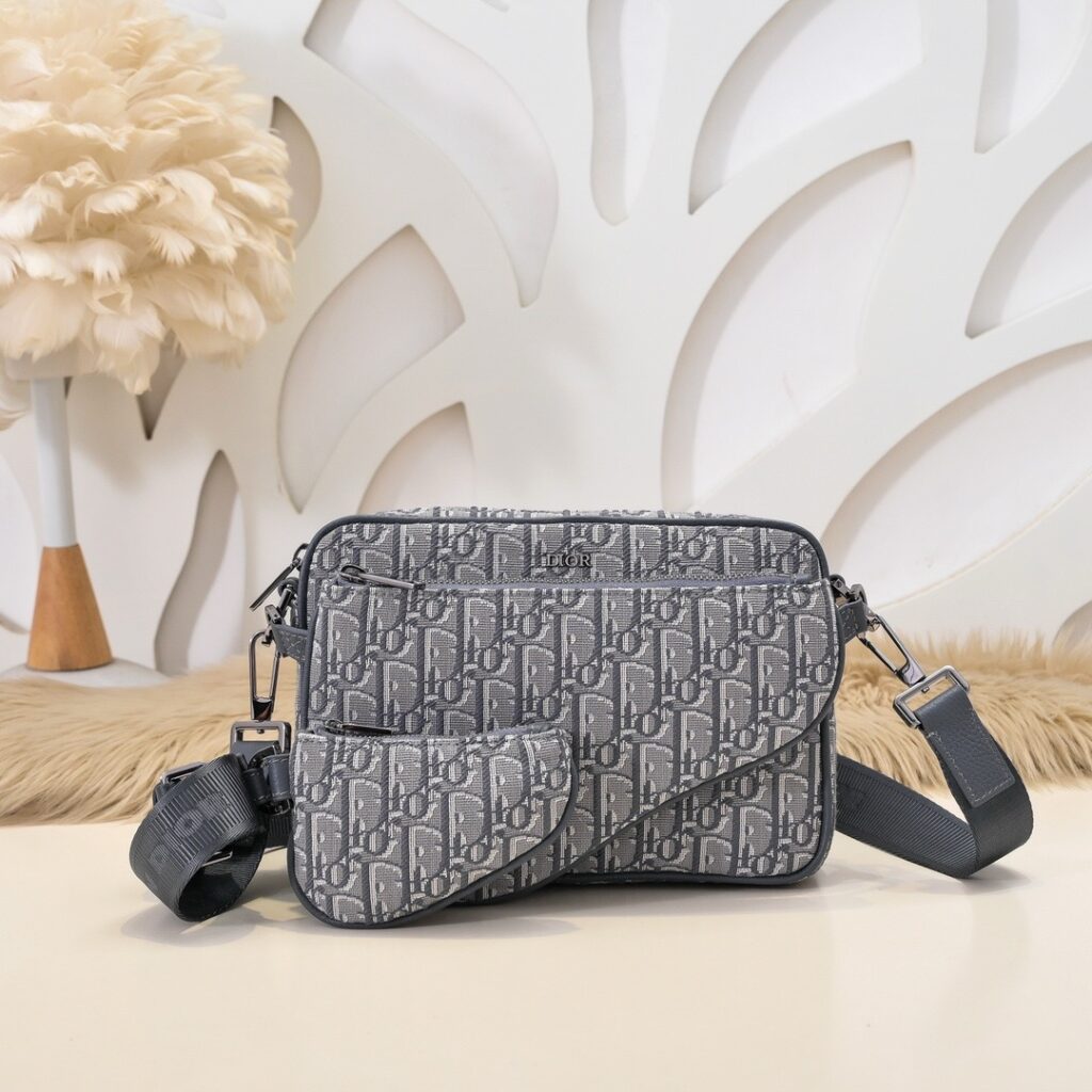Dior-Saddle Bag-Men-Grey Oblique-Embroidery-3 Bags
