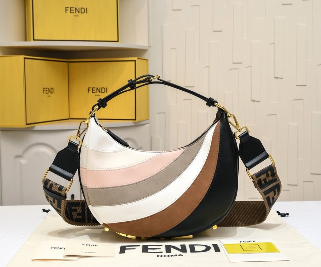 Fendi- Fendigraphy Small-Lambskin