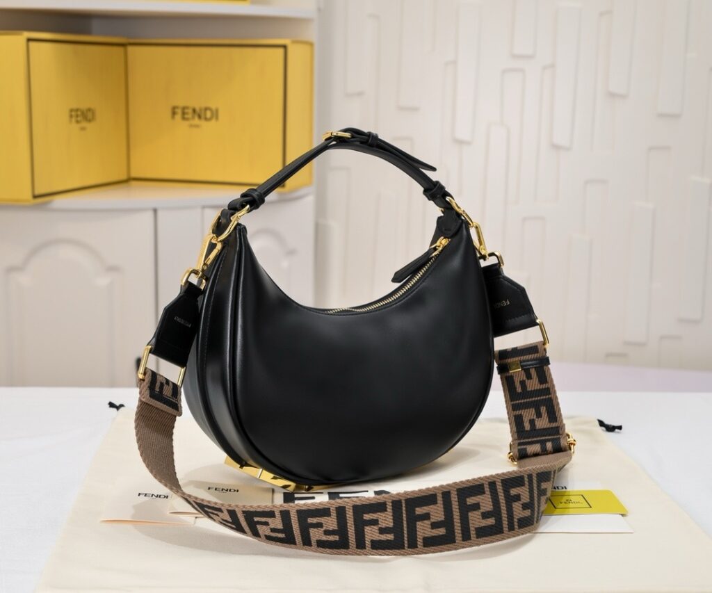 Fendi- Fendigraphy Small-Lambskin