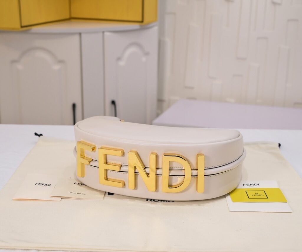 Fendi- Fendigraphy Small-Lambskin