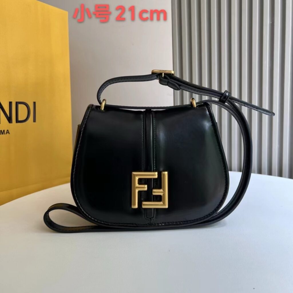 Fendi-Crossbody Bag-Lambskin-Large
