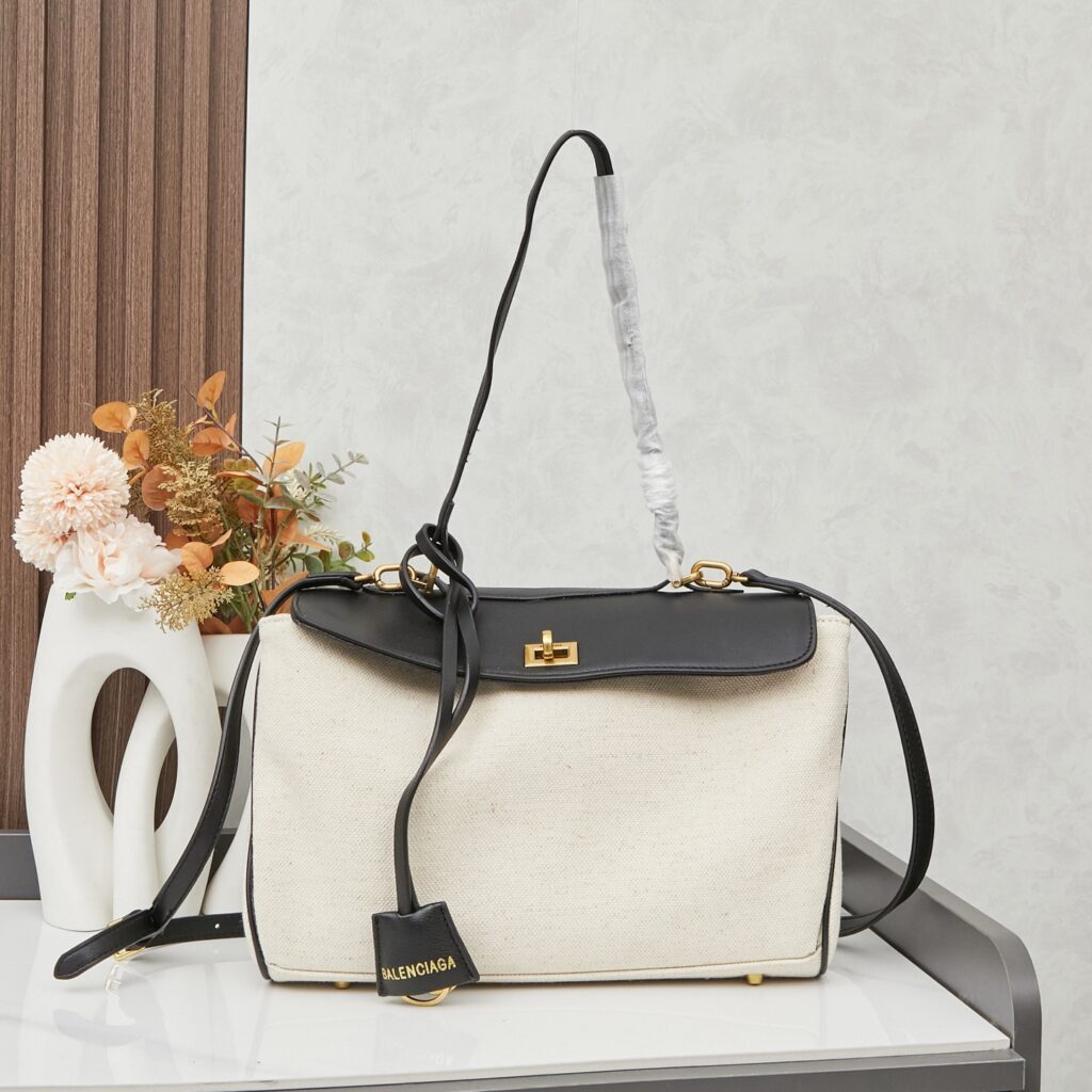 Balenciaga-Belair Carry All-Shoulder/Cross body Bag