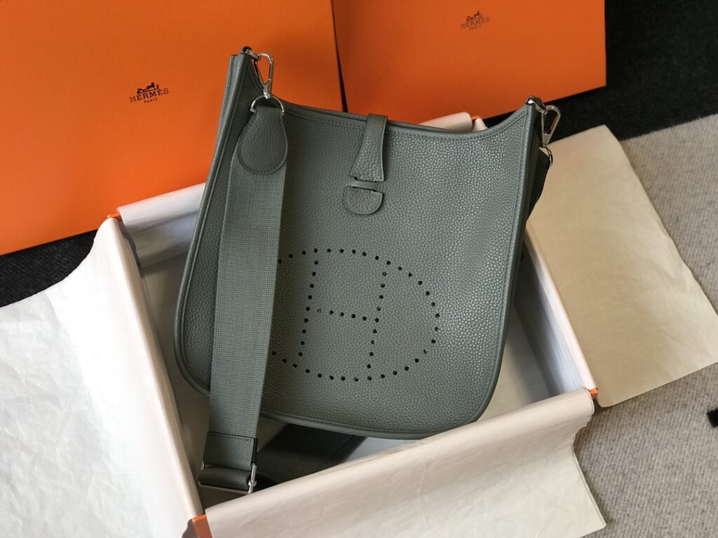 Hermès-Hermes Evelyne