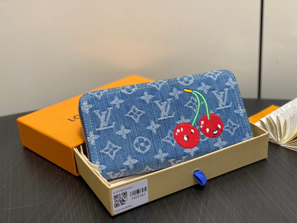 LV-NEW LV x TM Zippy Wallet-M23161