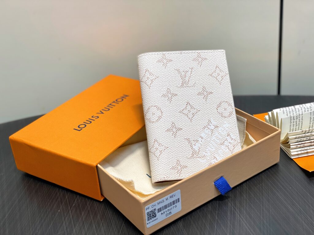 LV-Monogram Heritage-M14689