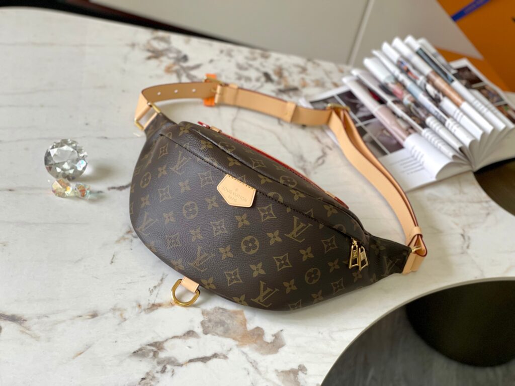 LV-Bumbag-M43644