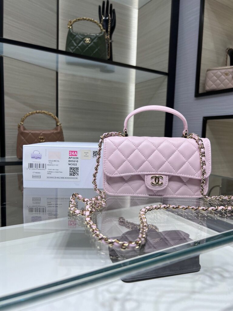 Chanel-24A-AP3226Y-Pink-Gold buckle
