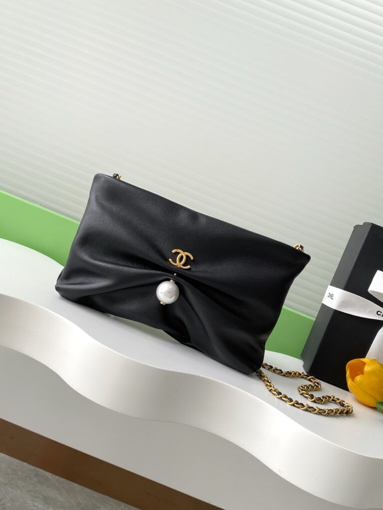 Chanel-25S-AS4613-Black