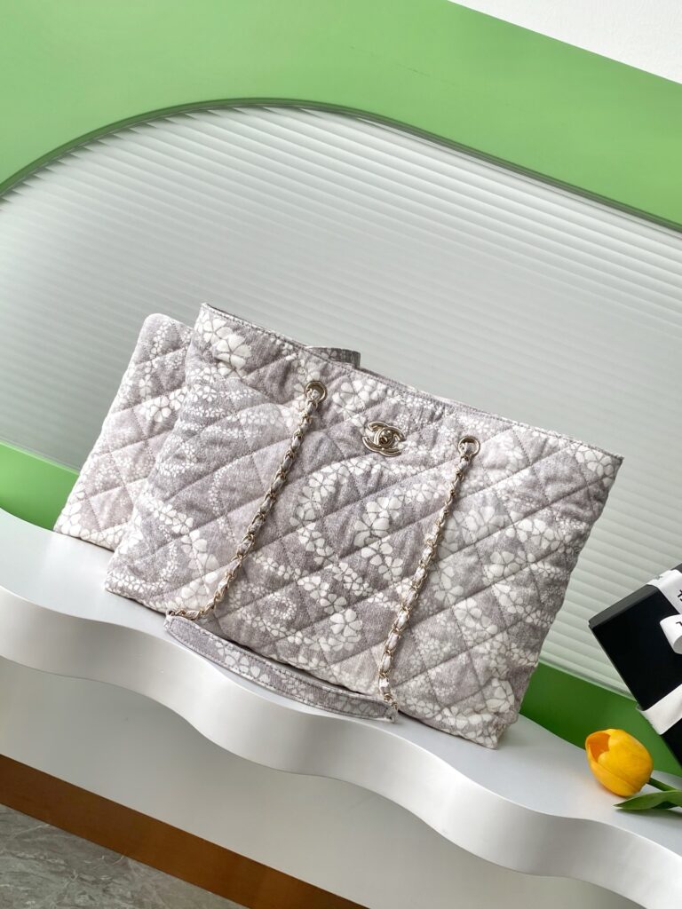 Chanel-25M-AS5429-Grey