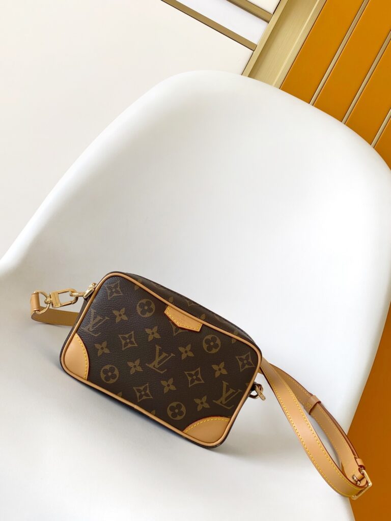 LV-Trocadéro-M14058