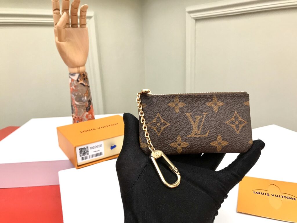 LV-Wallet-M60067