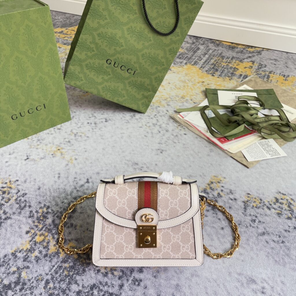 Gucci-Supreme-Beige-696180