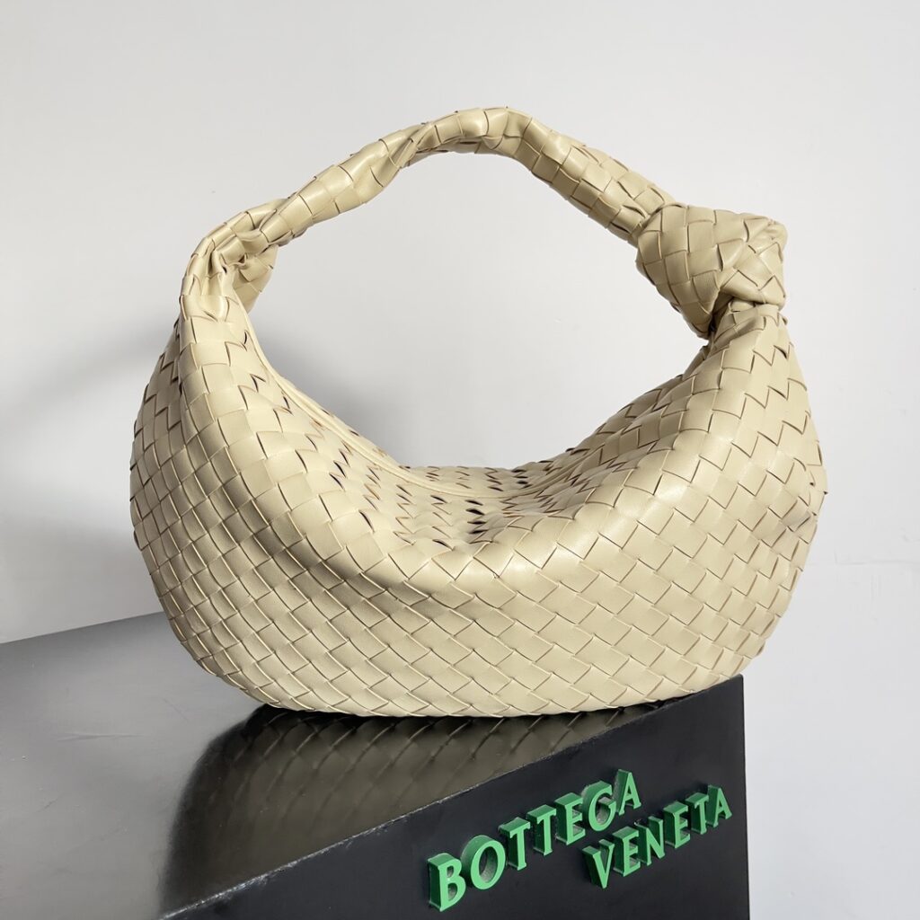 Bottega Veneta-Jodie-Cream