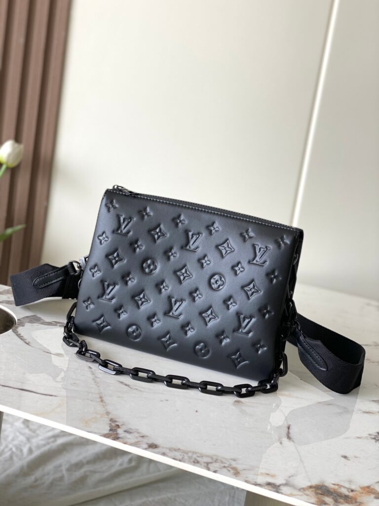 LV Coussin Small Black-M11370