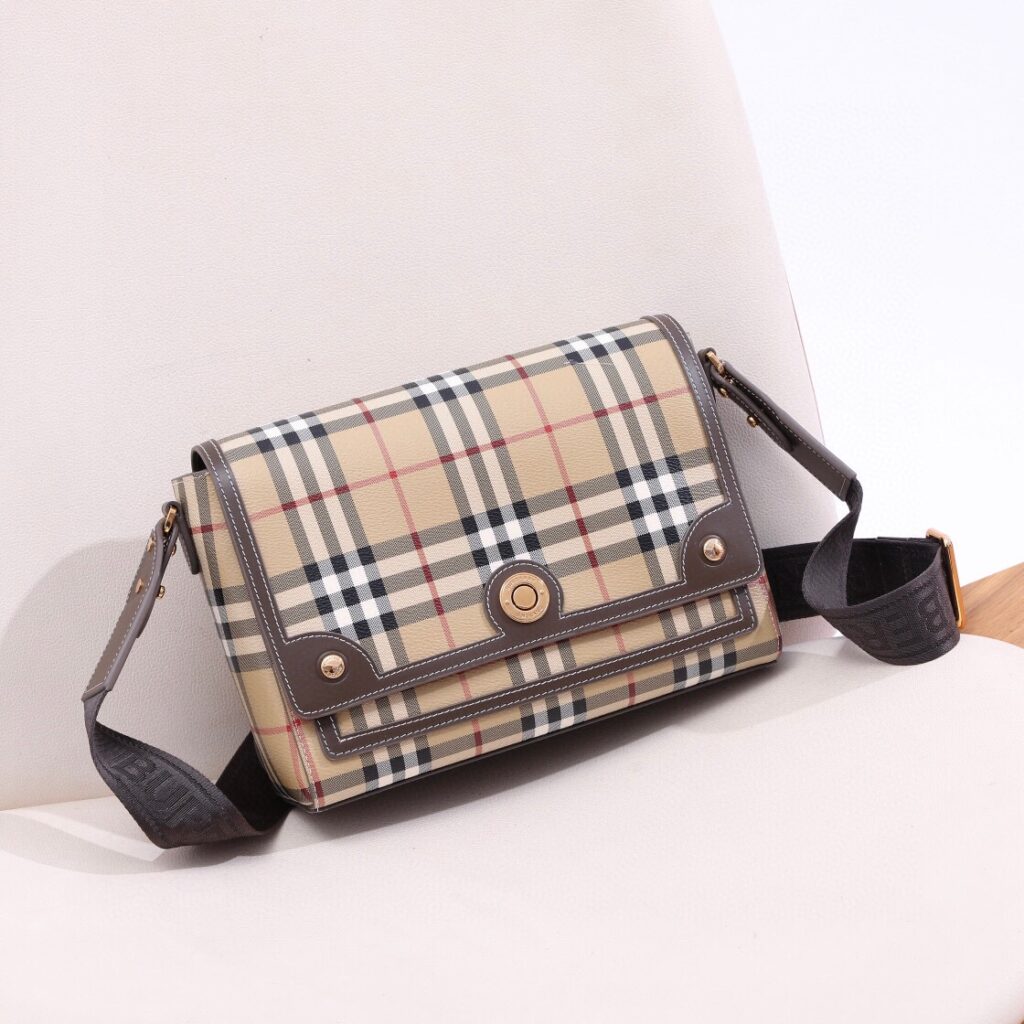 Burberry-Note-Light brown plaid-9601