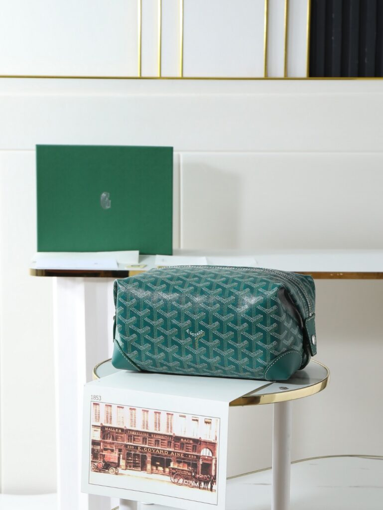 Goyard-020215-Green