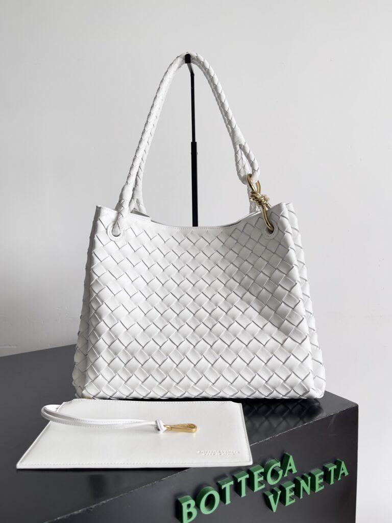 Bottega Veneta-Andiamo Parachute-White