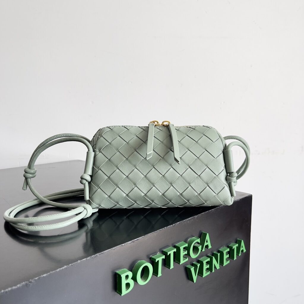 Bottega Veneta-Concert Pouch-Green