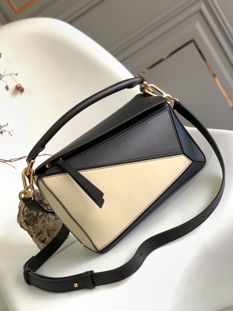 LOEWE-PUZZLE-Cream & Black