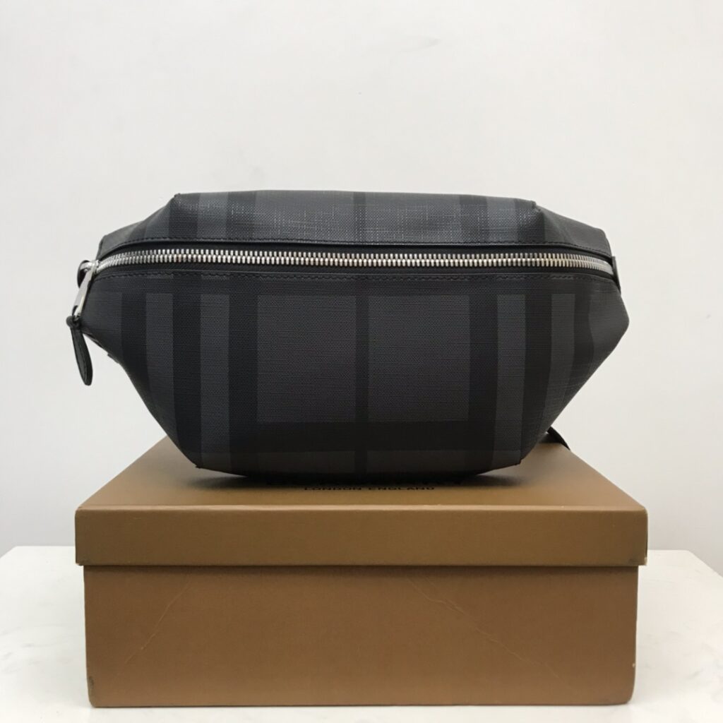 Burberry-Black-Fanny pack