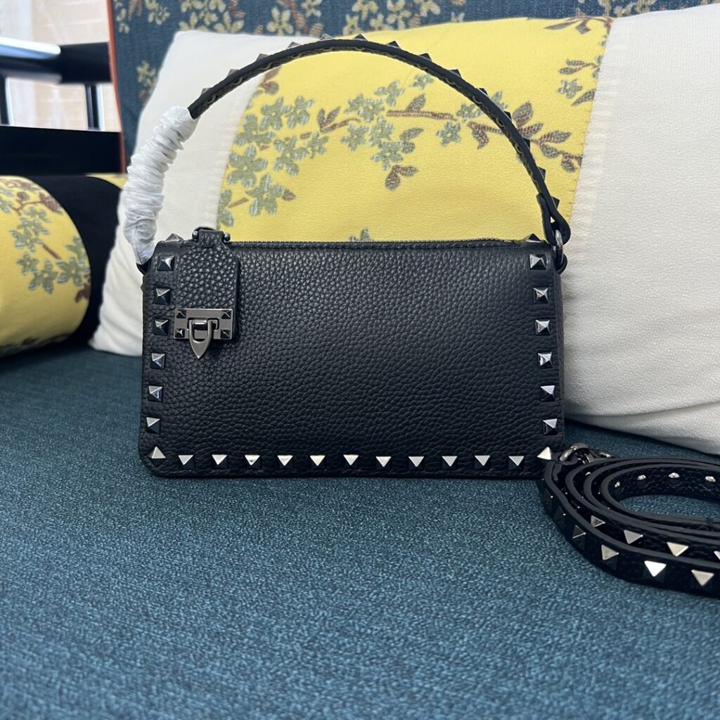 Valentino-Garavani Rockstud-Black
