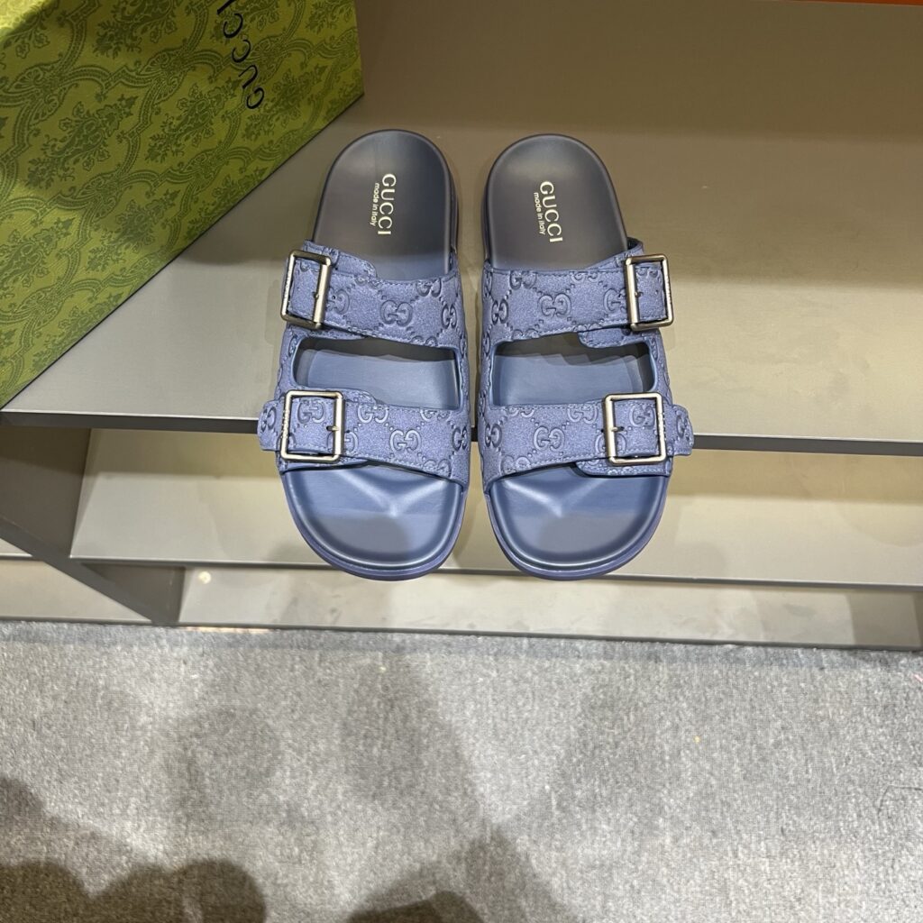 Cucci-Sandals-Blue-Man