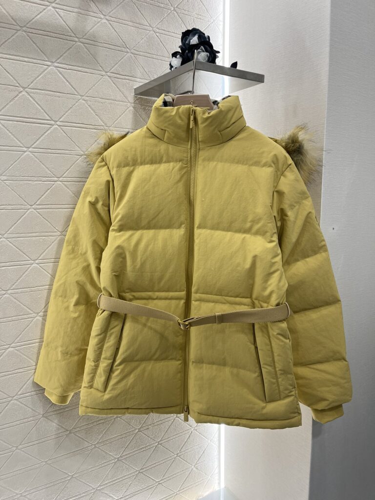 Burberry-Women-Yellow-S/M/L