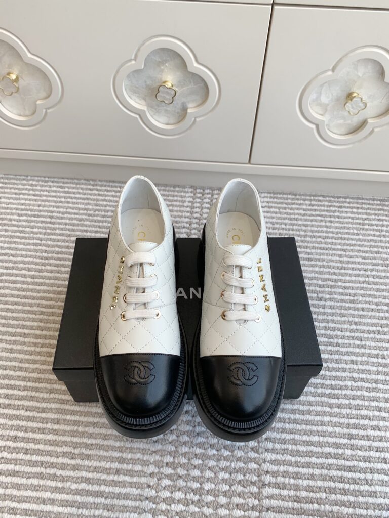 Chanel-Woman-Loafers-White