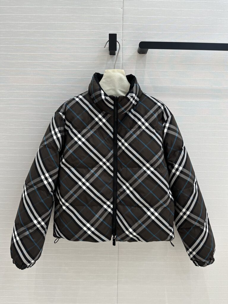 Burberry-Unisex-Black-S/M/L/XL