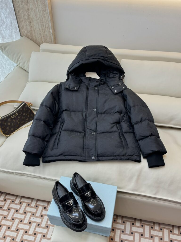 LV-Women-Black-S/M/L