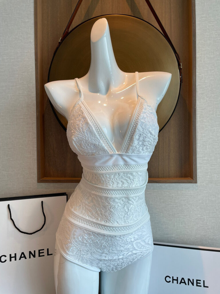 Chanel-White-S/M/L/XL