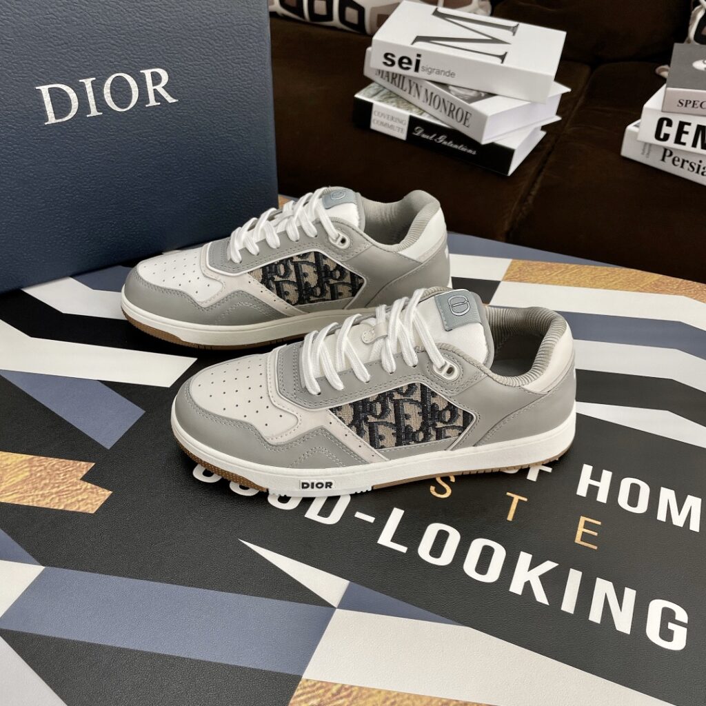 Dior-Sneakers-Gray-Man/Woman