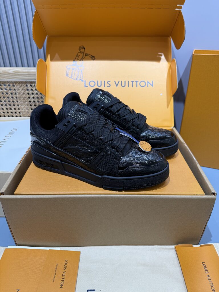 Lv-Trainer-Sneakers-Black-Man