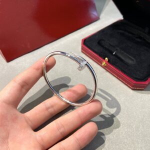 Cartier - bracelets - Silver